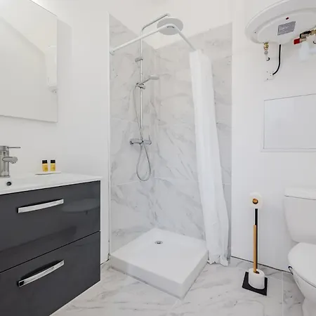 2 Au Meme Etage Avec Parking